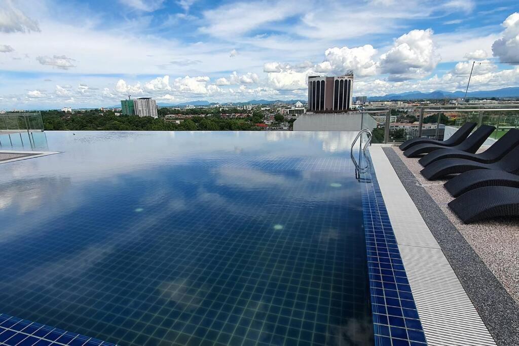 Kozi Square New Sgh Cozy Home Lv5B กูชิง ภายนอก รูปภาพ